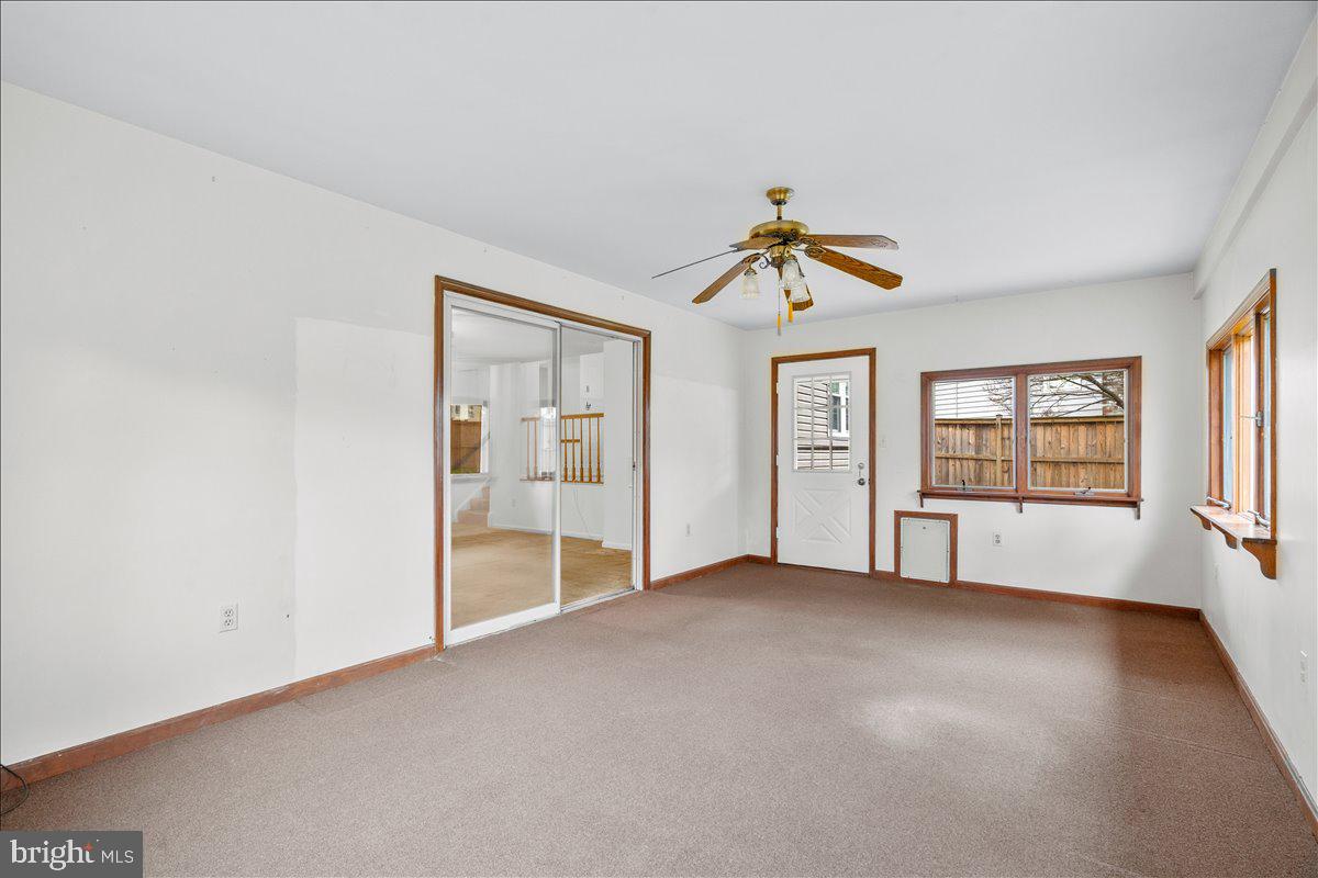 WILLOWCREST - Residential