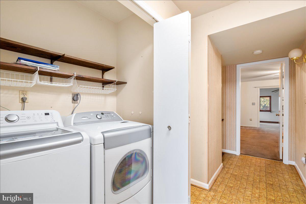 WILLOWCREST - Residential