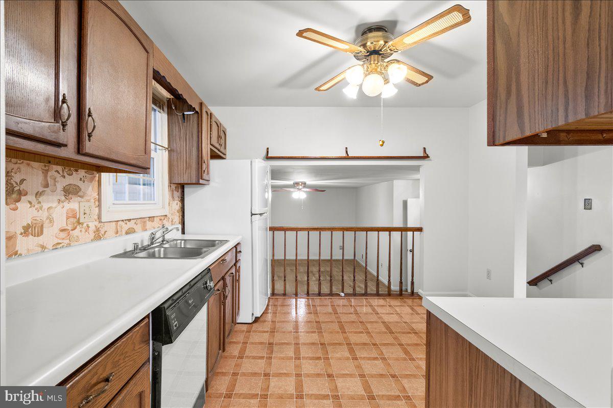 WILLOWCREST - Residential