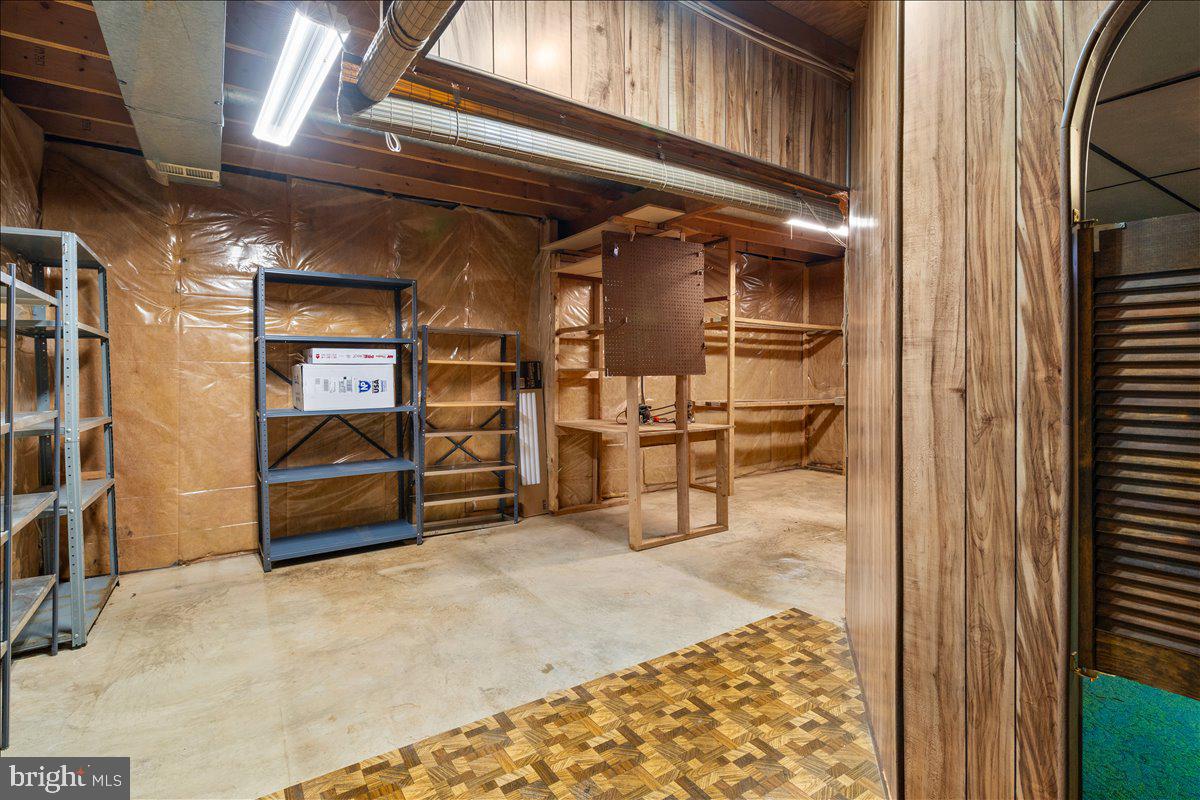 WILLOWCREST - Residential