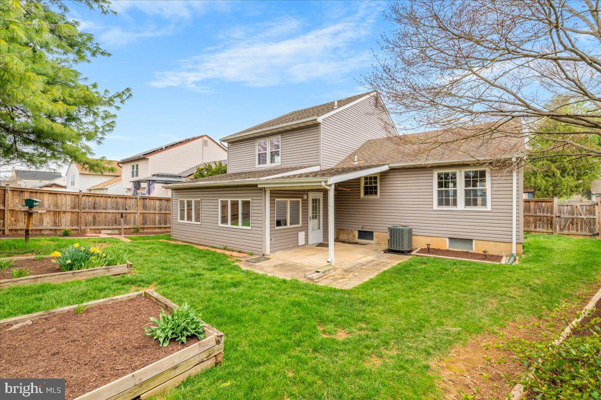 WILLOWCREST - Residential