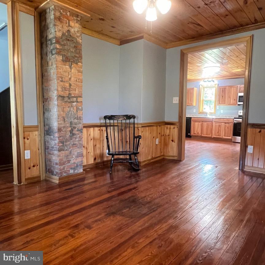 STRASBURG - Residential