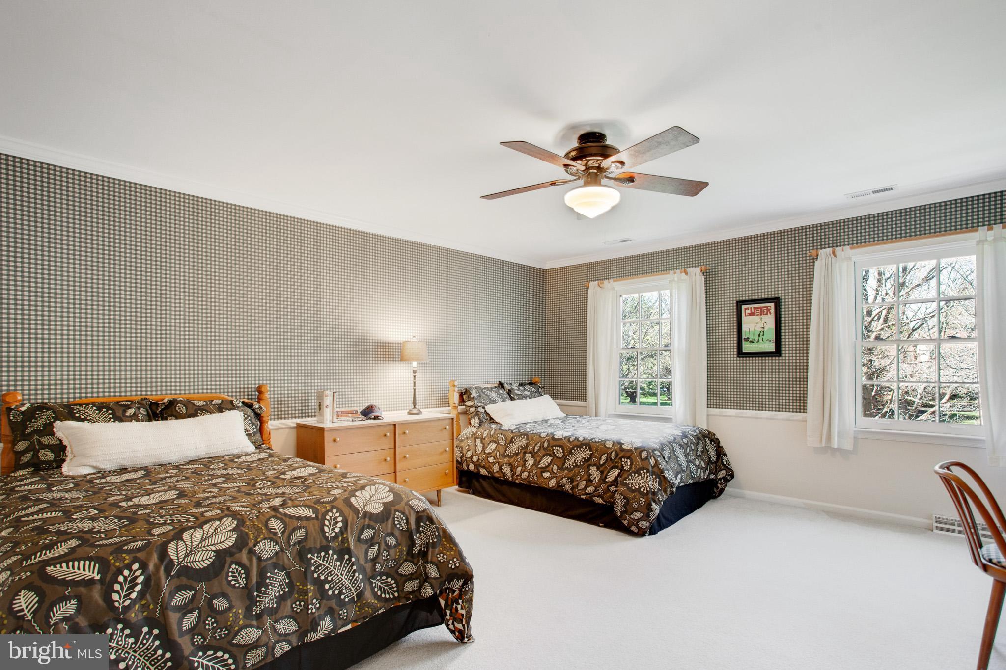 MIRROR LAKE FARMS - Residential