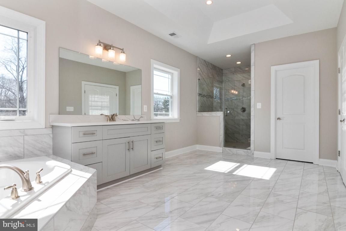 SPRINGFLD FOREST - Residential