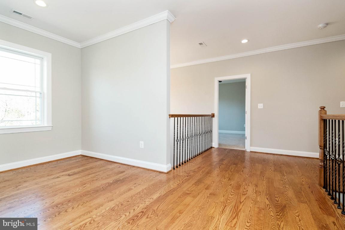 SPRINGFLD FOREST - Residential