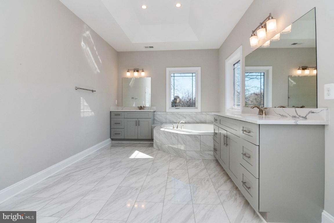 SPRINGFLD FOREST - Residential