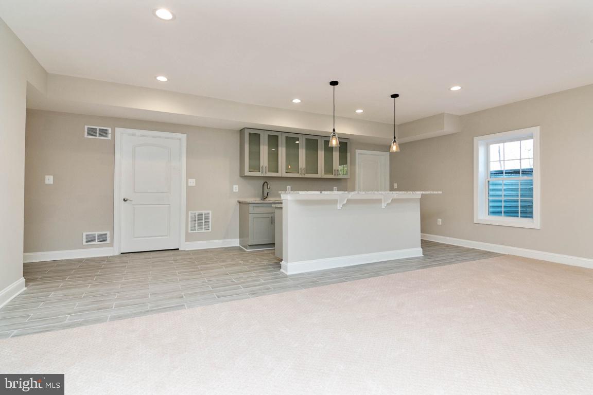 SPRINGFLD FOREST - Residential