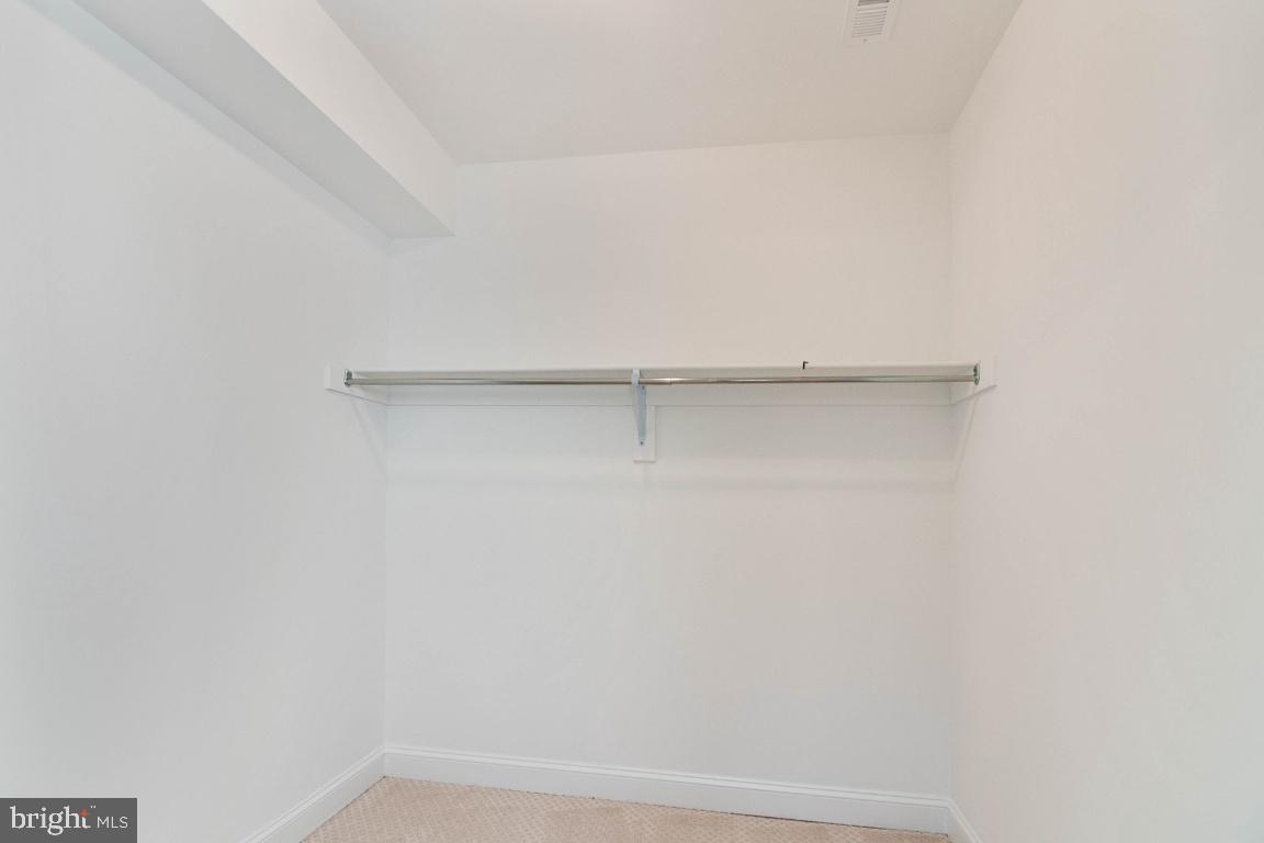 SPRINGFLD FOREST - Residential