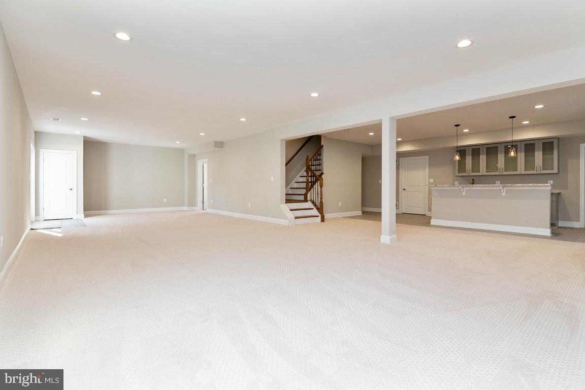 SPRINGFLD FOREST - Residential