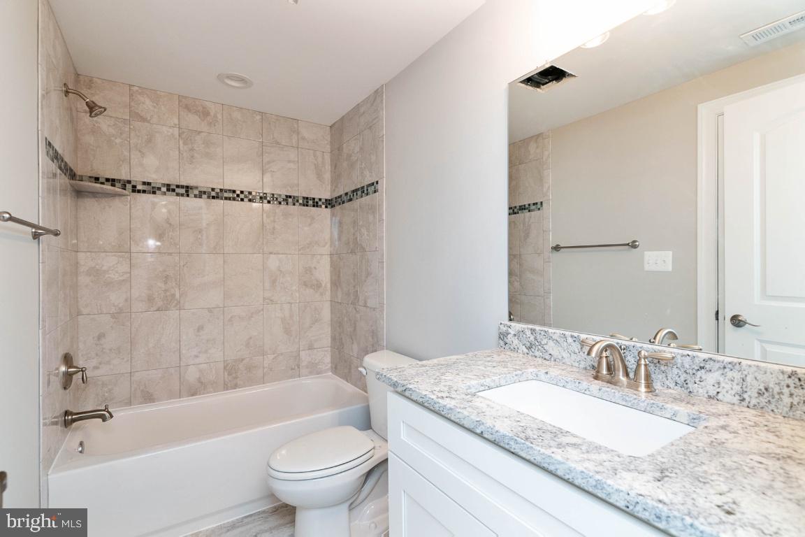 SPRINGFLD FOREST - Residential