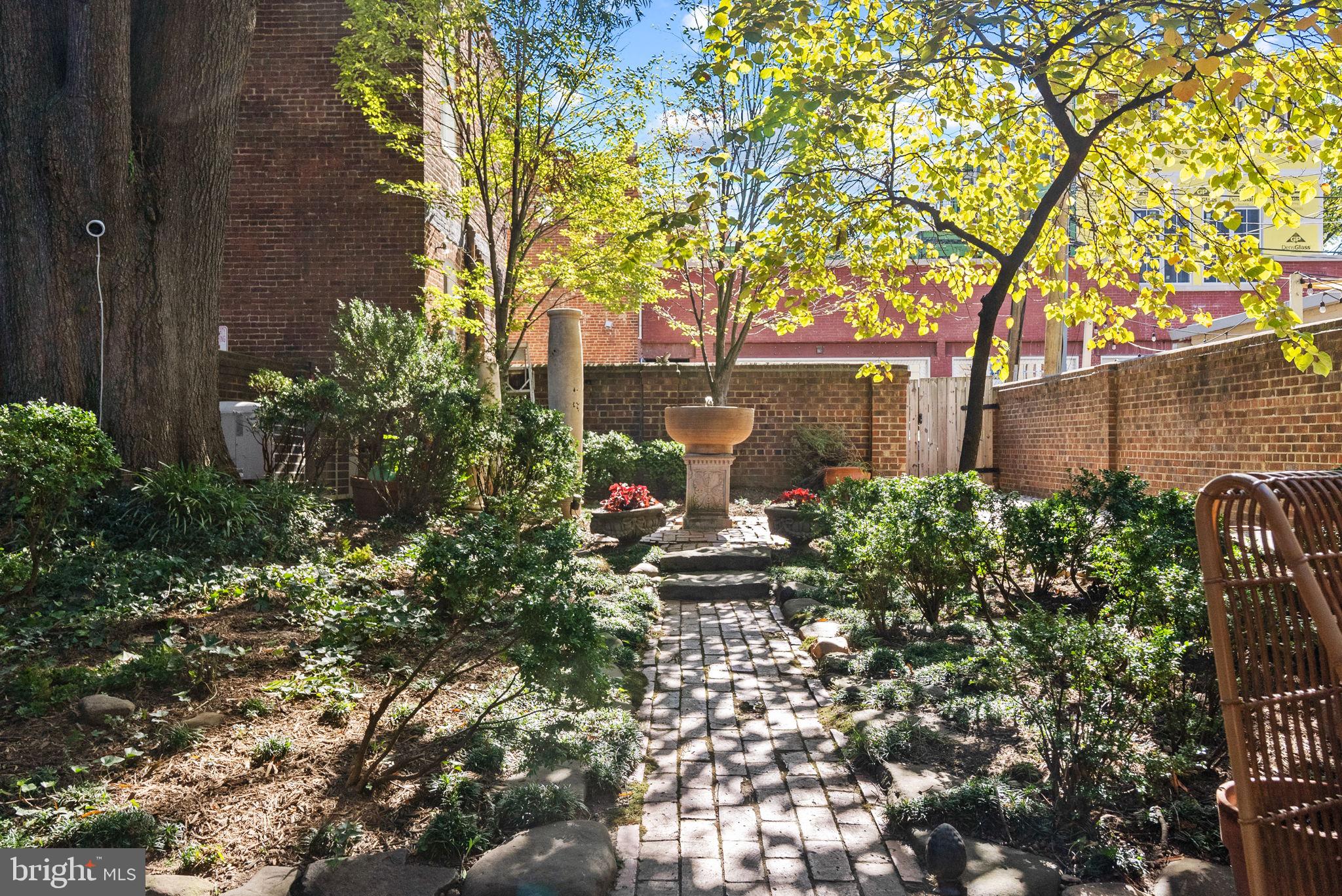 OLD TOWN - Residential