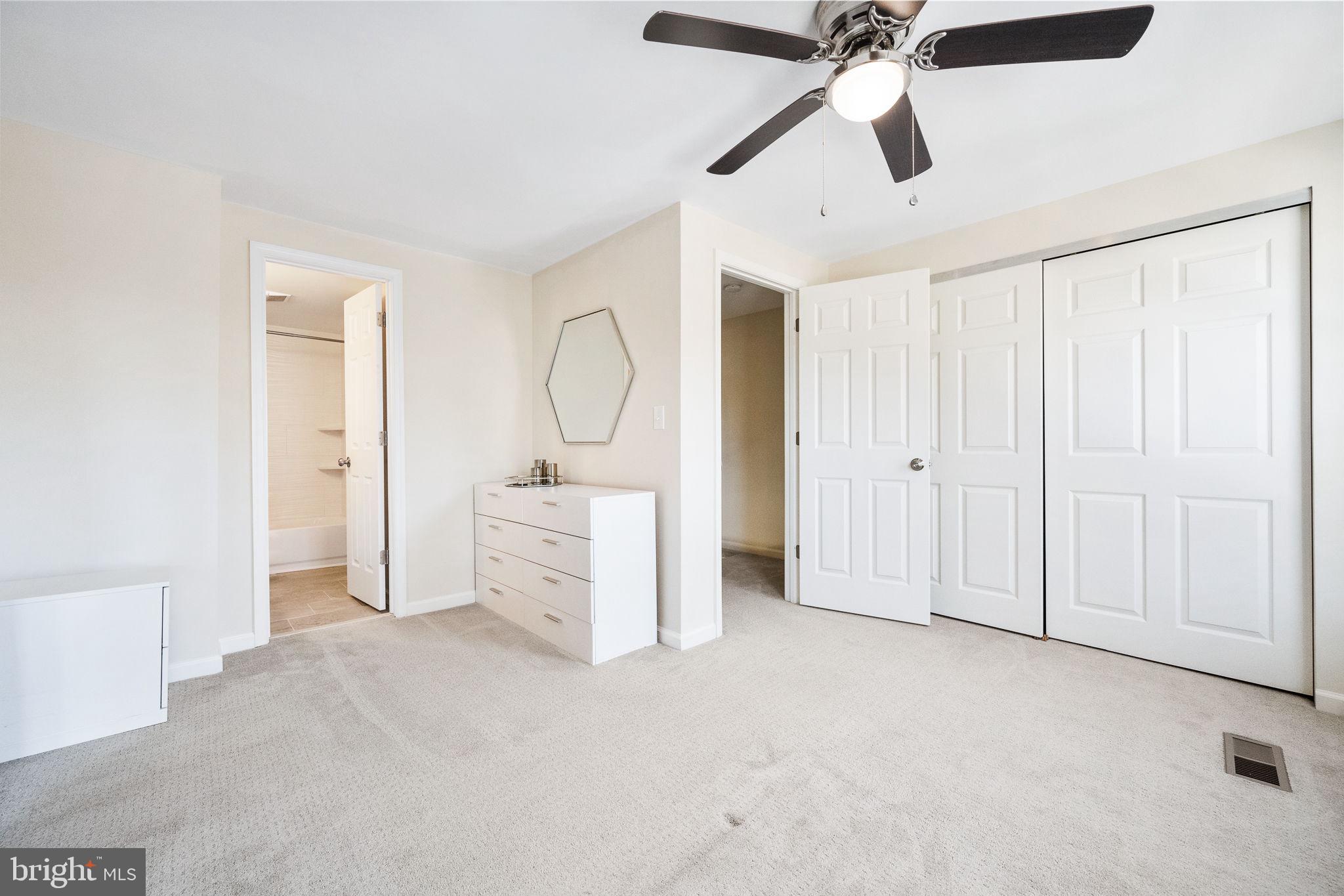 GUNNERS LAKE VILLAGE - Residential