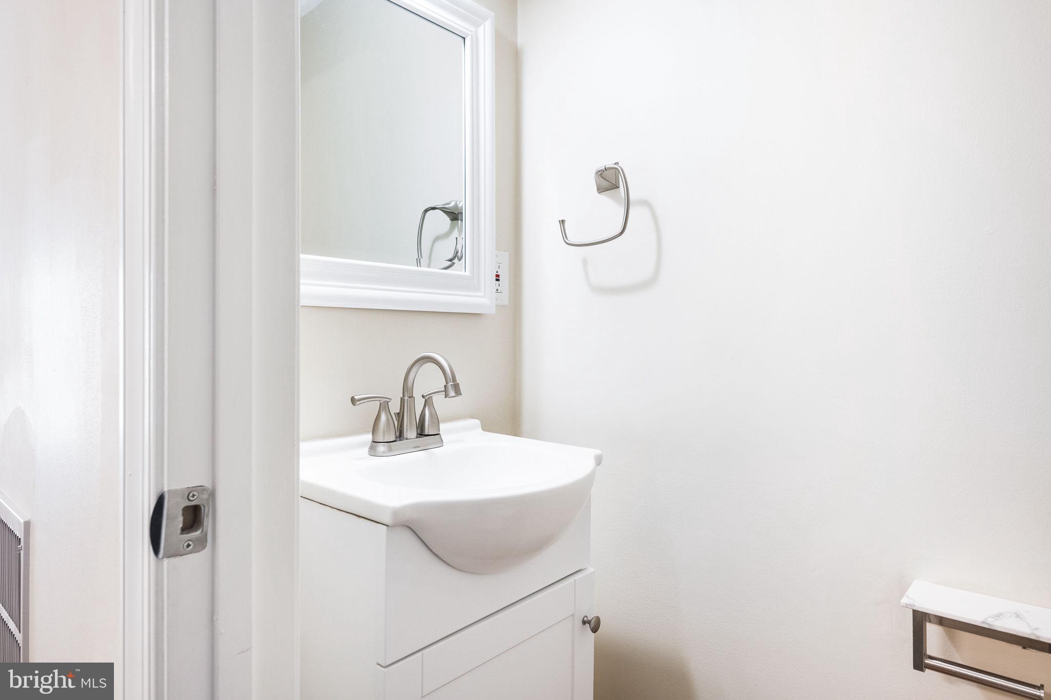 GUNNERS LAKE VILLAGE - Residential