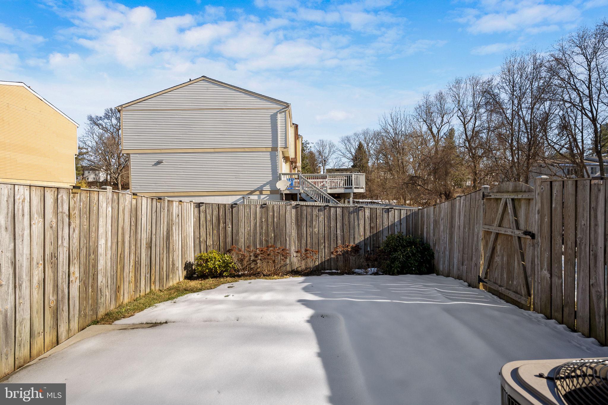 GUNNERS LAKE VILLAGE - Residential