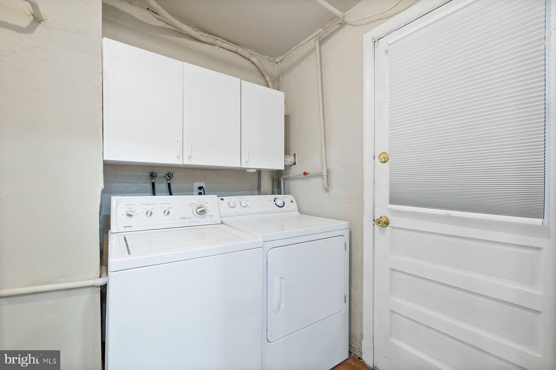 FAIRLINGTON TOWNE - Residential Lease