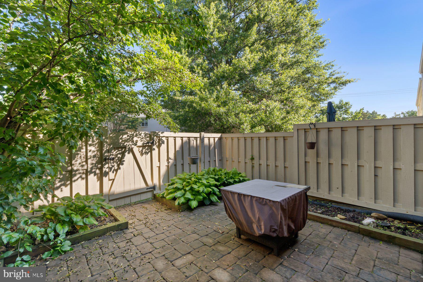 FAIRLINGTON TOWNE - Residential Lease