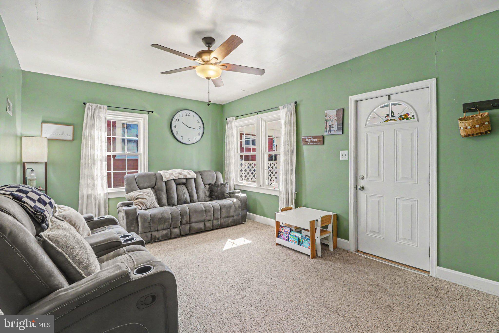 289 CLARK STREET
