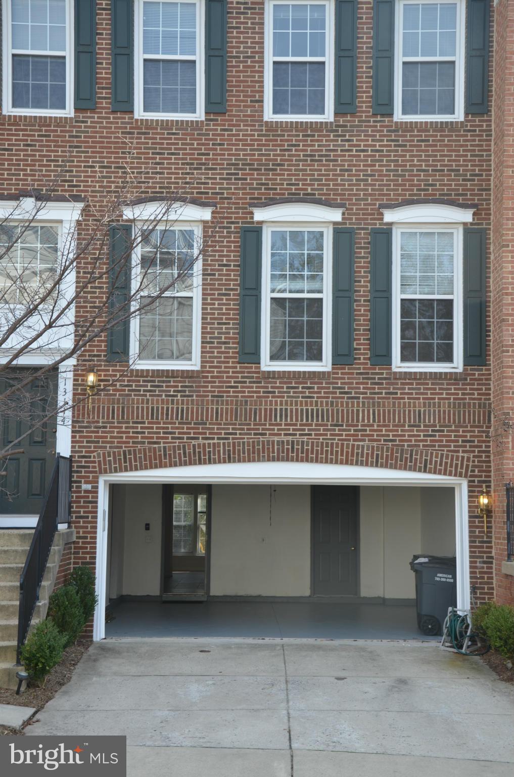 OAKMILL - Residential