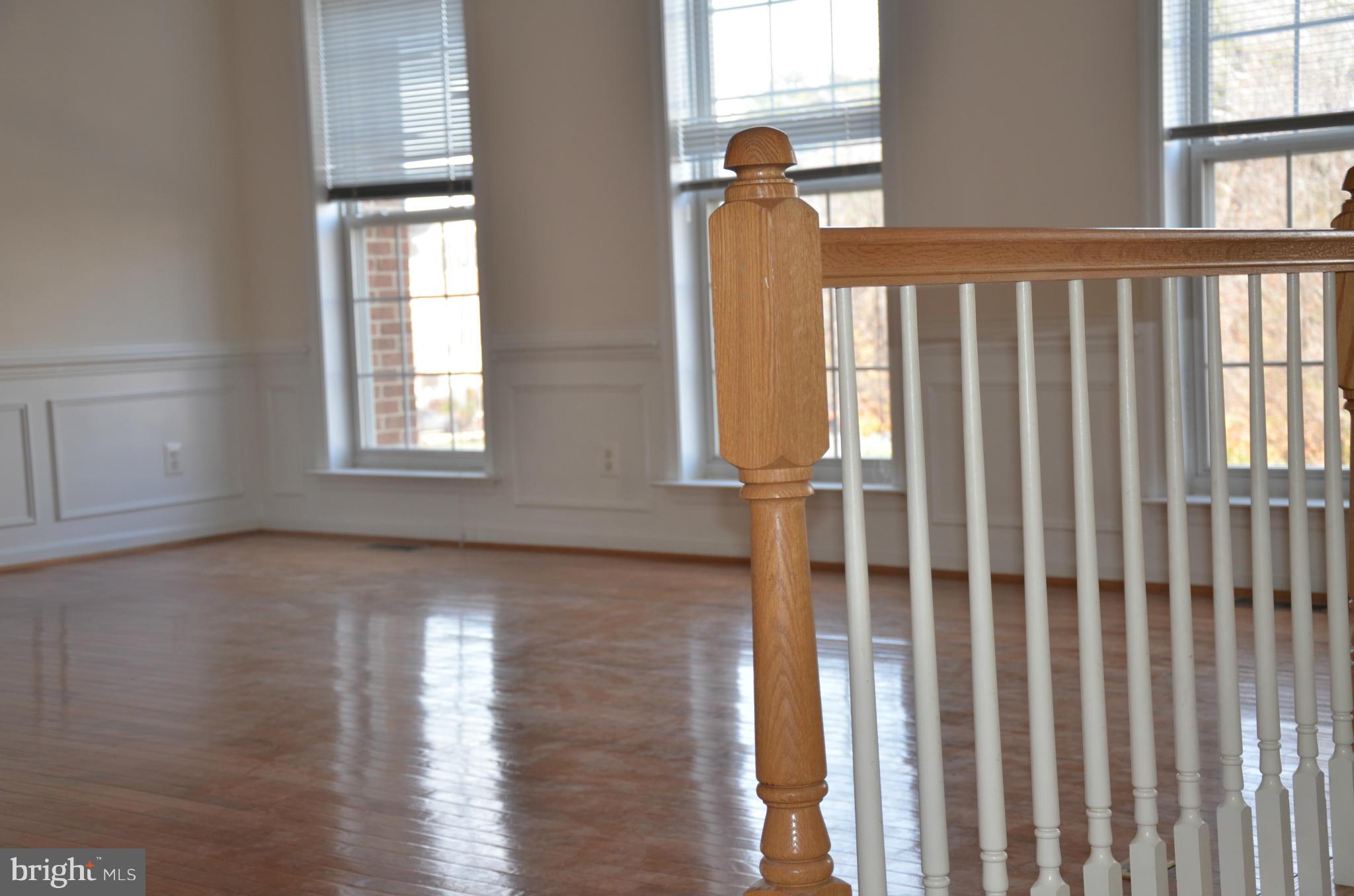 OAKMILL - Residential