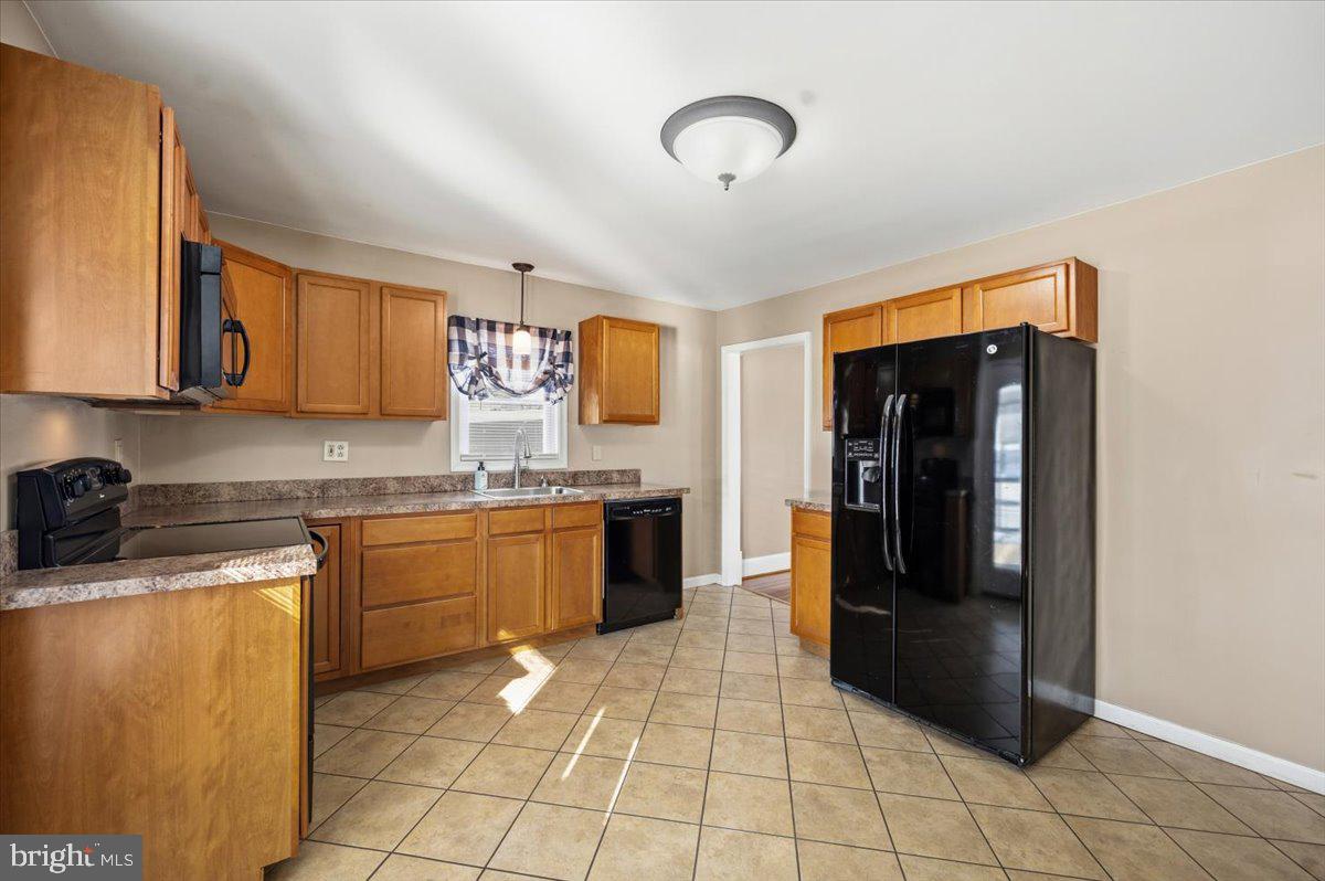 FAIRGROUND HEIGHTS - Residential