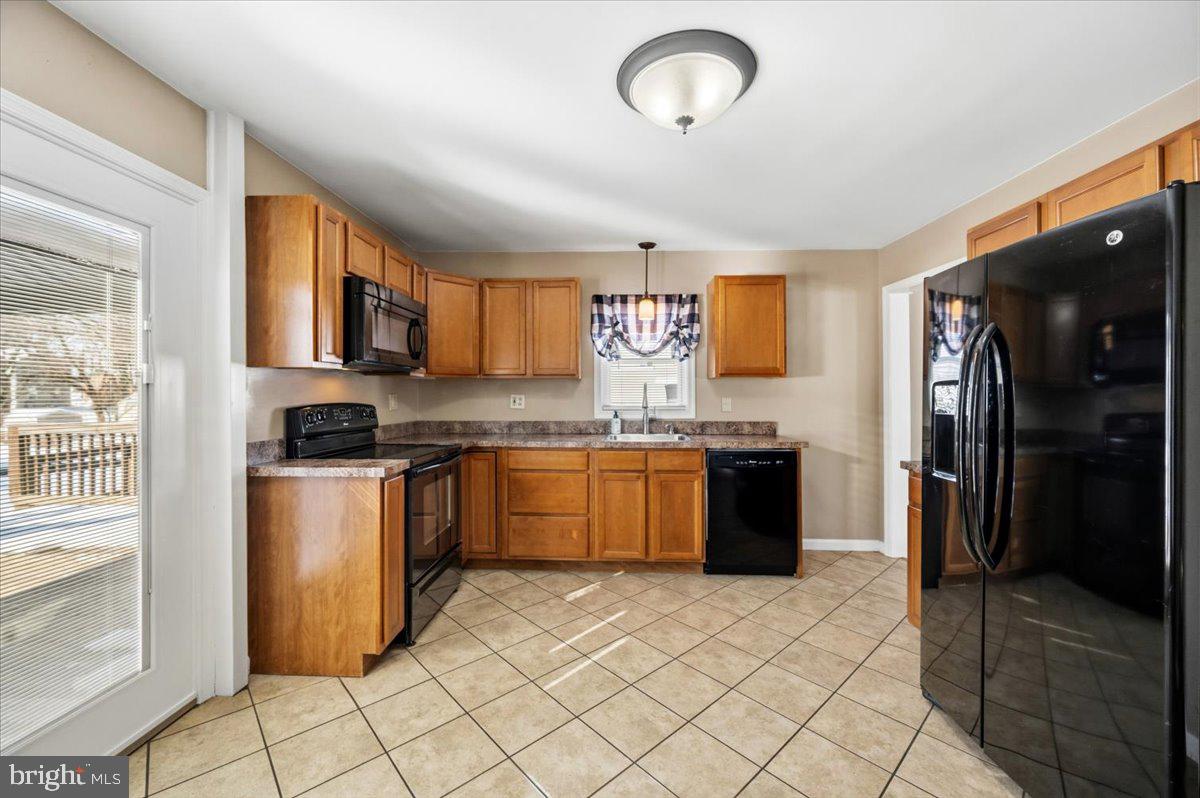 FAIRGROUND HEIGHTS - Residential