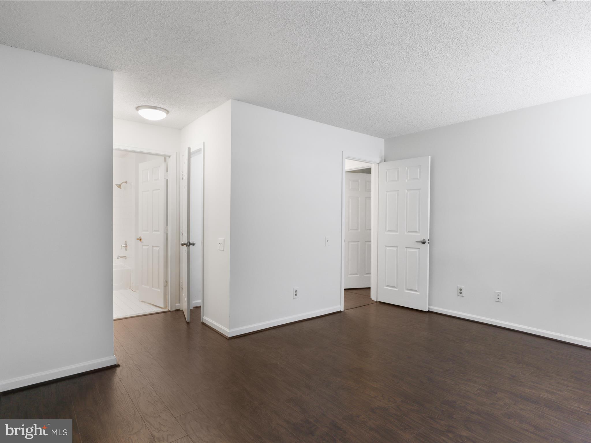 HEIGHTS AT PENDERBROOK - Residential Lease