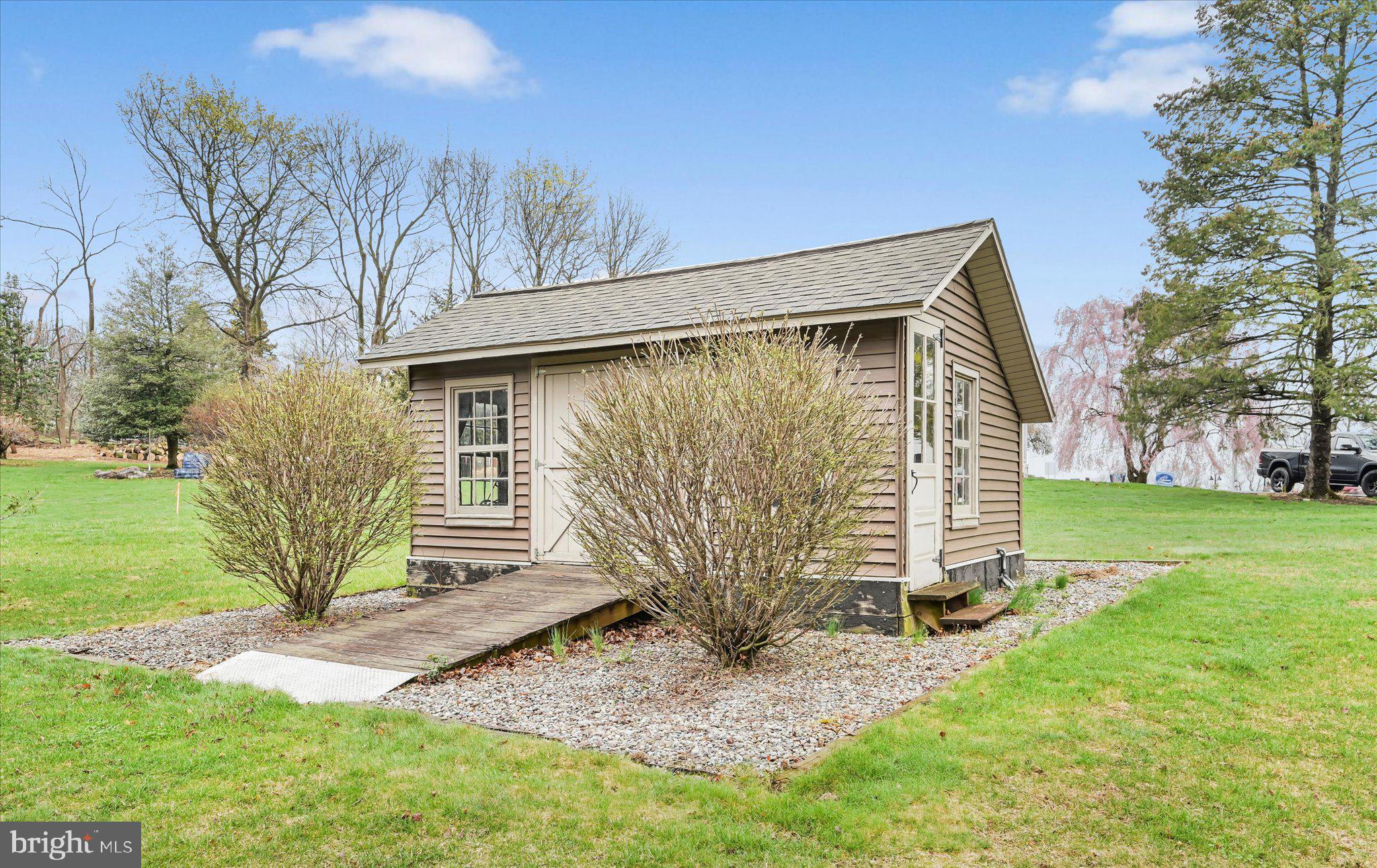 WOODRIDGE - Residential