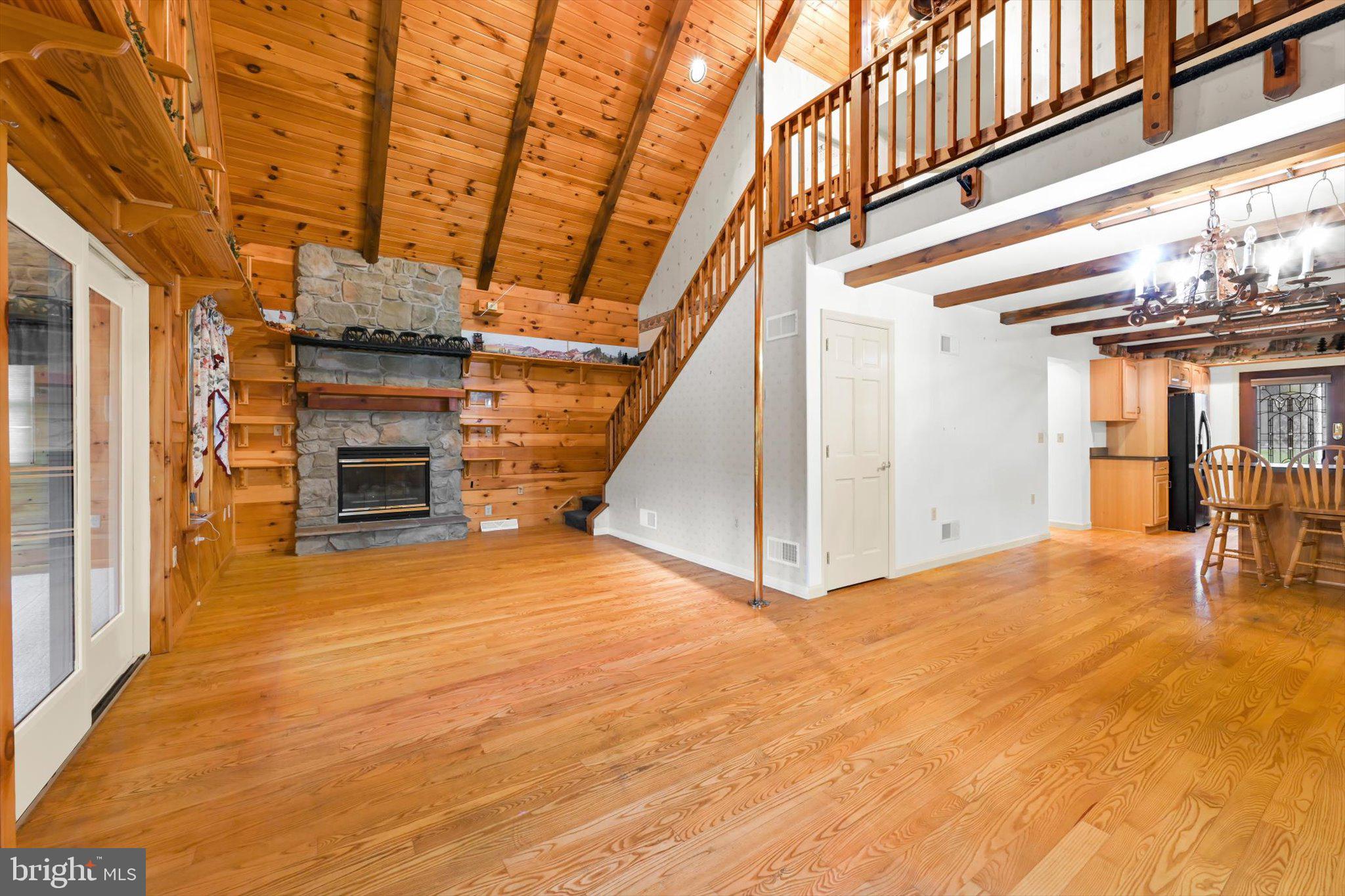 WOODRIDGE - Residential