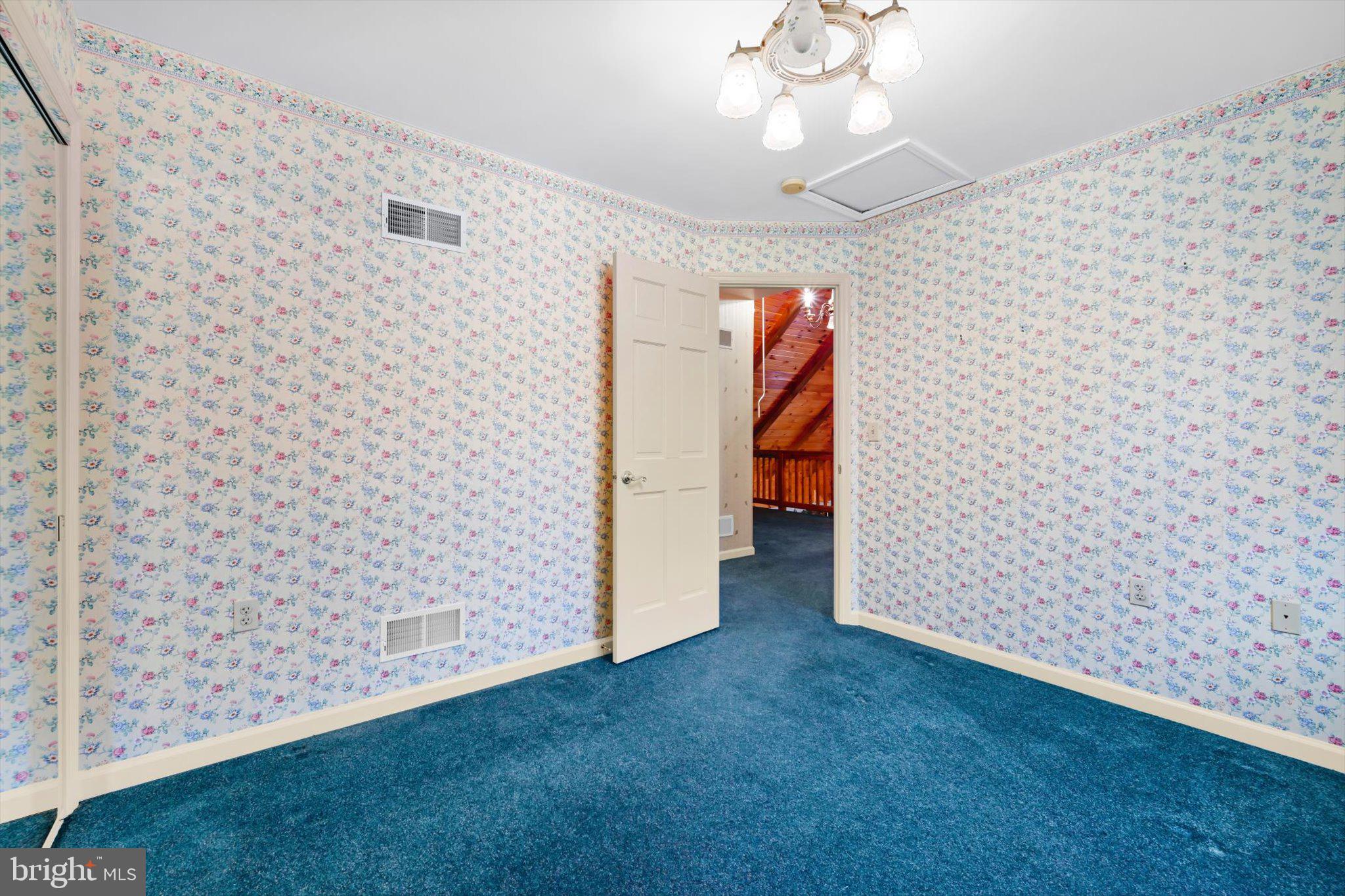 WOODRIDGE - Residential