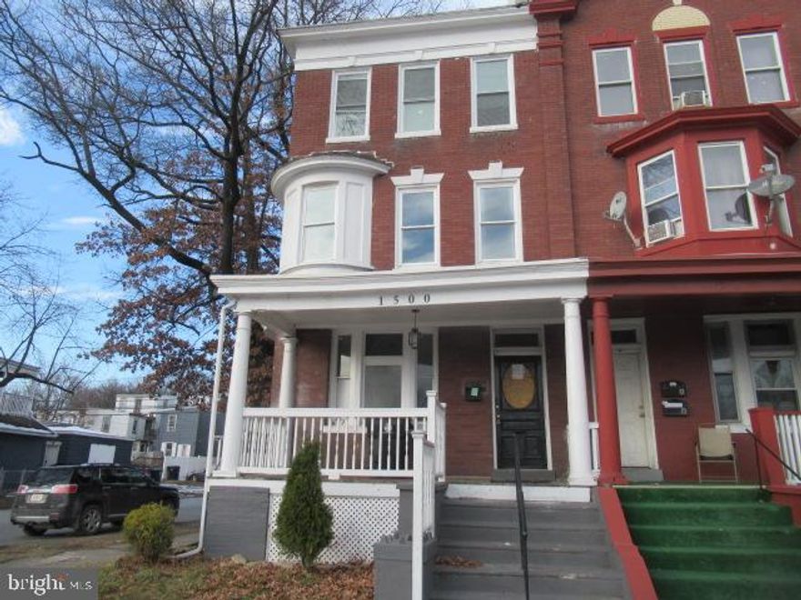 3 Story Brick home situated on a corner lot, 4 bedrooms and 2.5 bathrooms, unfinished basement with plenty of storage space, 2-car deep detached garage offers off-street parking for your vehicles. 
Convenient to everything that Harrisburg has to offer, shopping, restaurants, public transportation, major highways and the added bonus of a short commute to downtown.