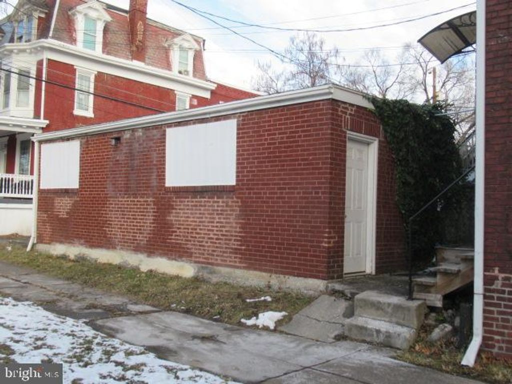 Photo of 1500 State Street, HARRISBURG, PA 17103 (MLS # PADA2056838)