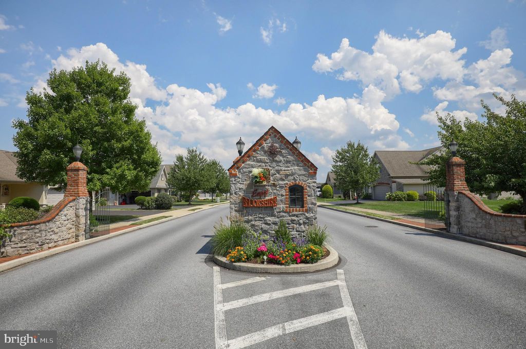 Photo of 972 Cambridge Drive, MANHEIM, PA 17545 (MLS # PALA2071446)