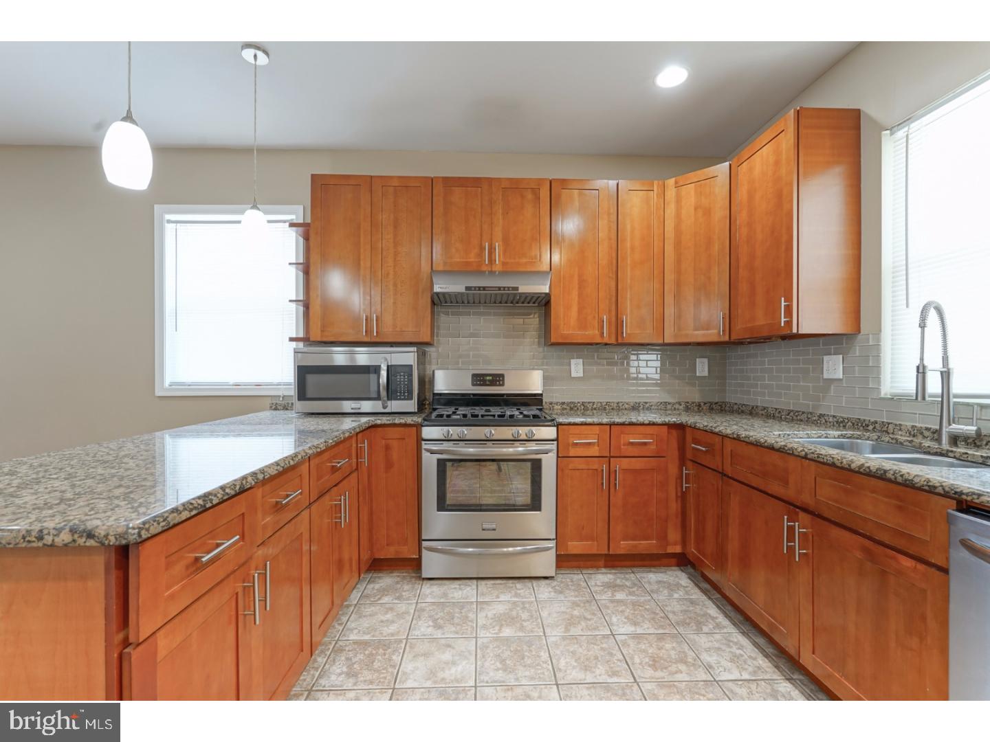 POINT BREEZE - Residential