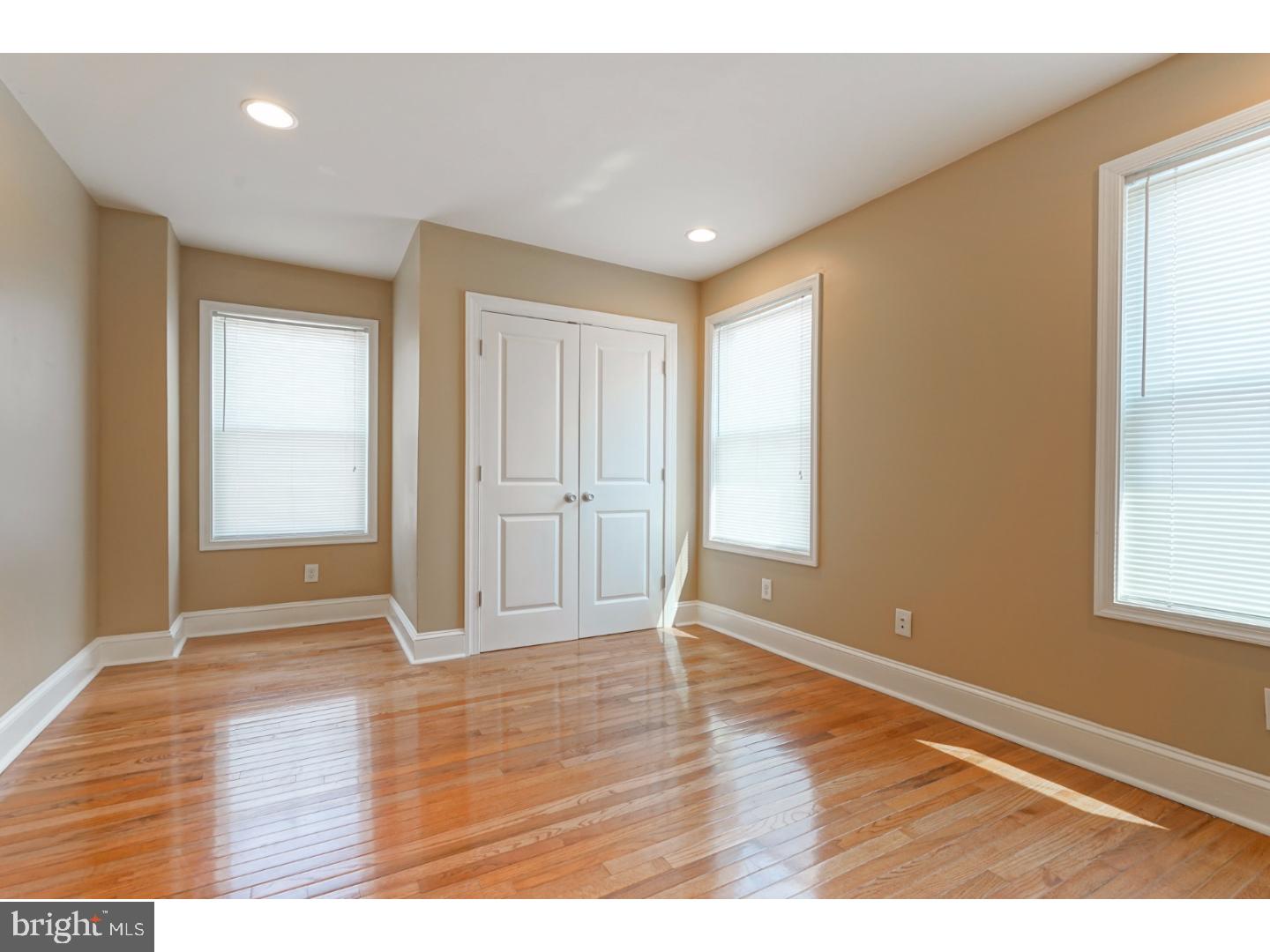 POINT BREEZE - Residential