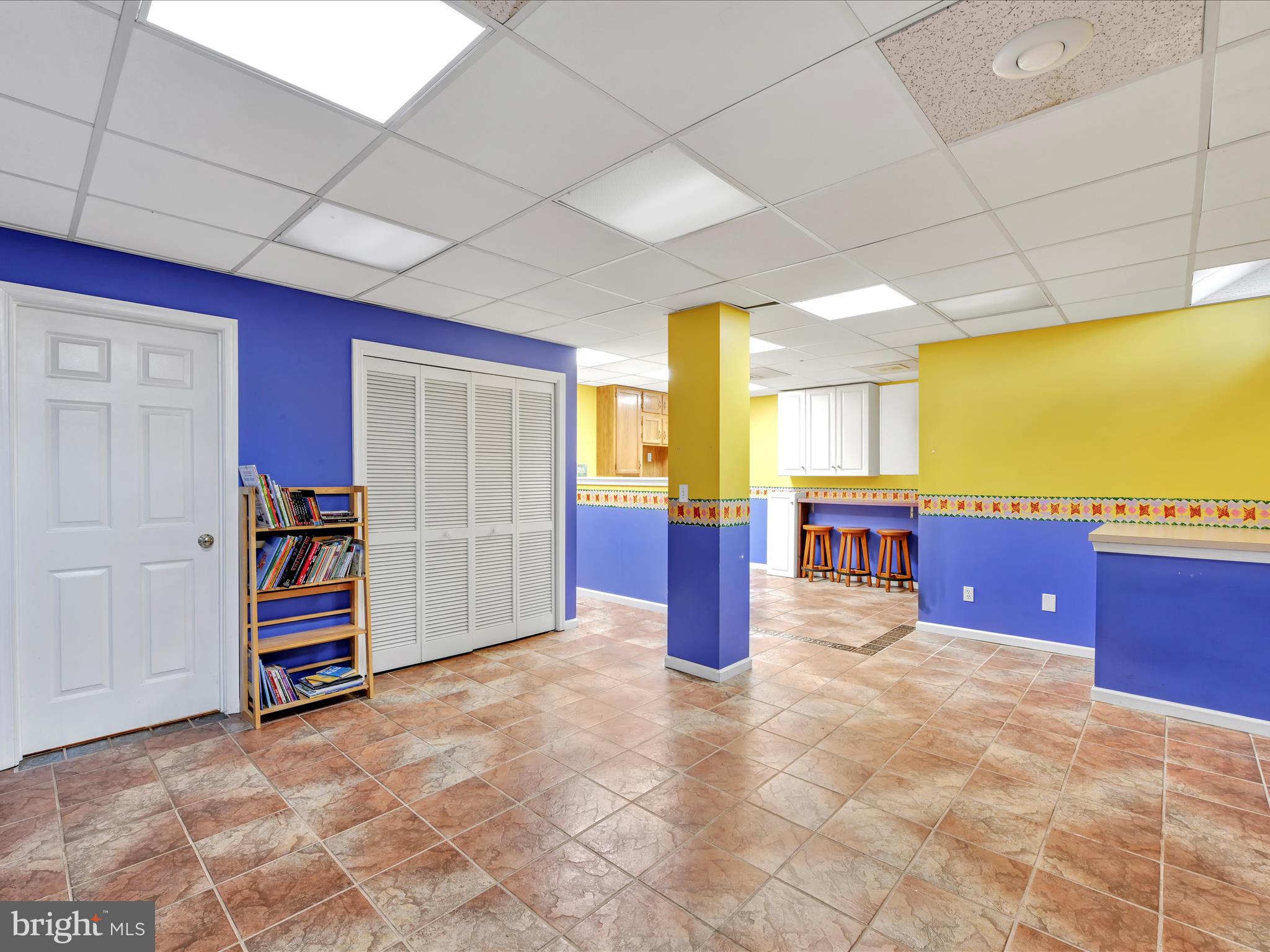 CREEKSIDE - Residential