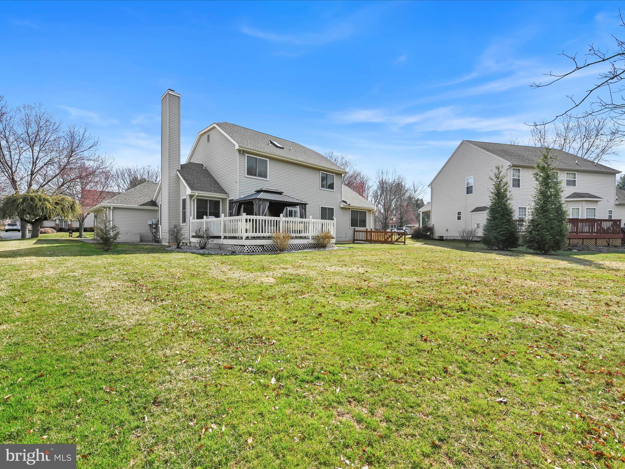 CREEKSIDE - Residential