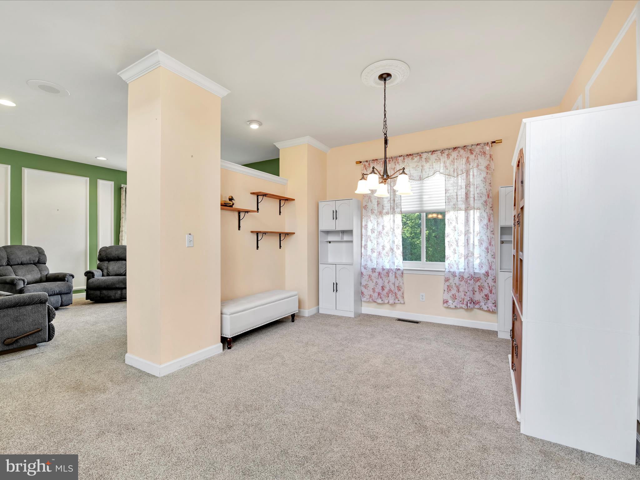 CREEKSIDE - Residential