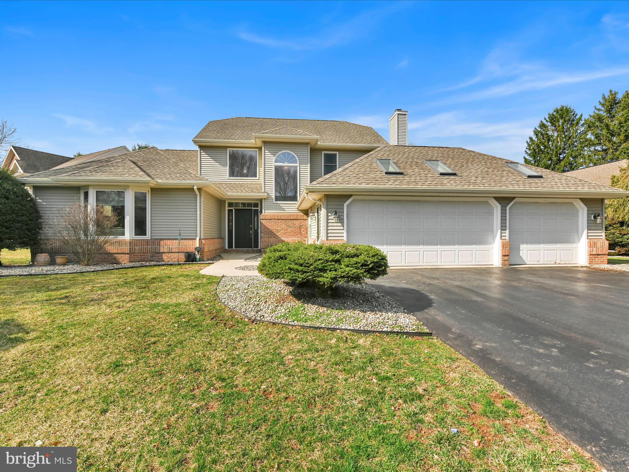 CREEKSIDE - Residential