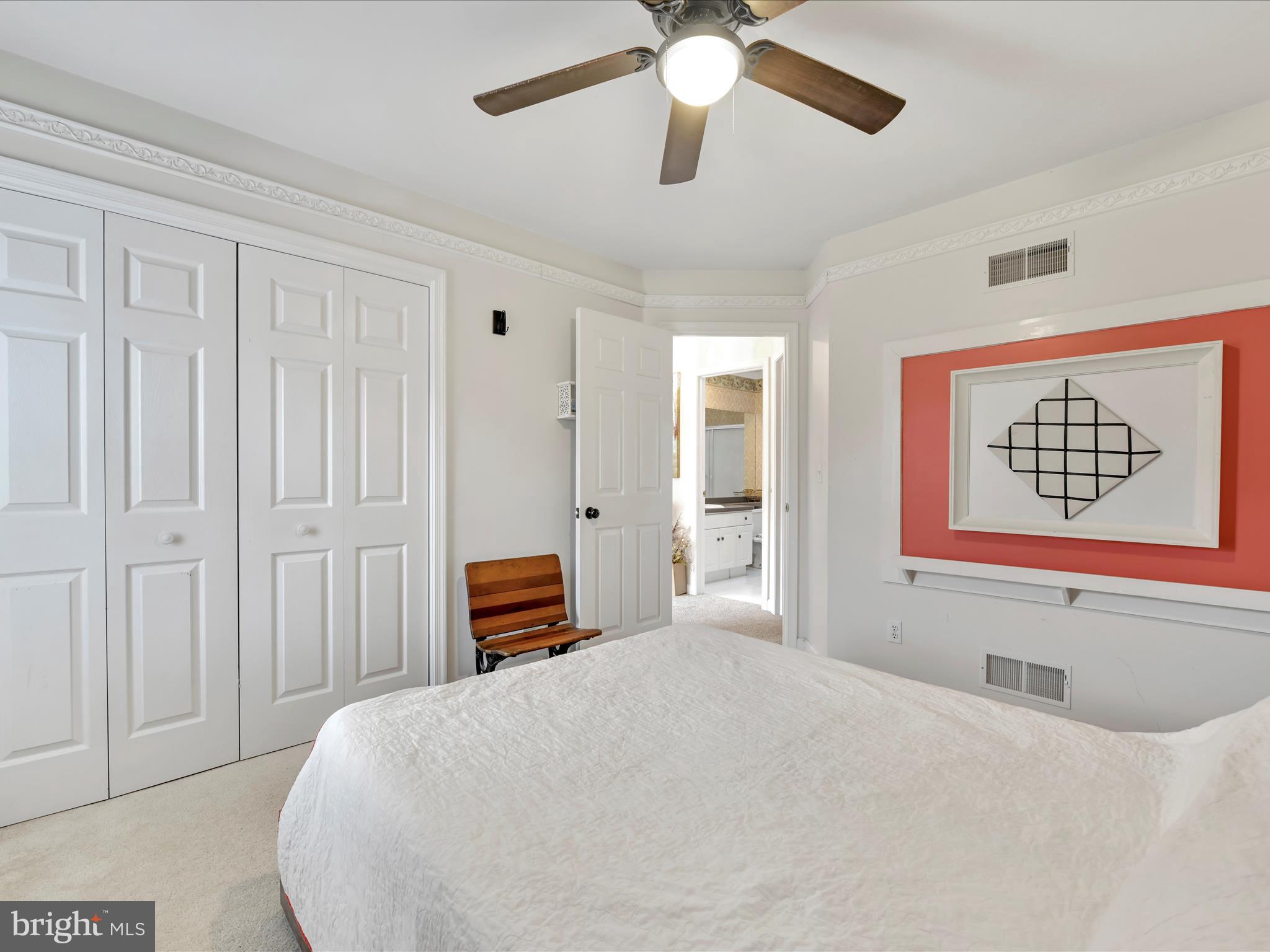 CREEKSIDE - Residential