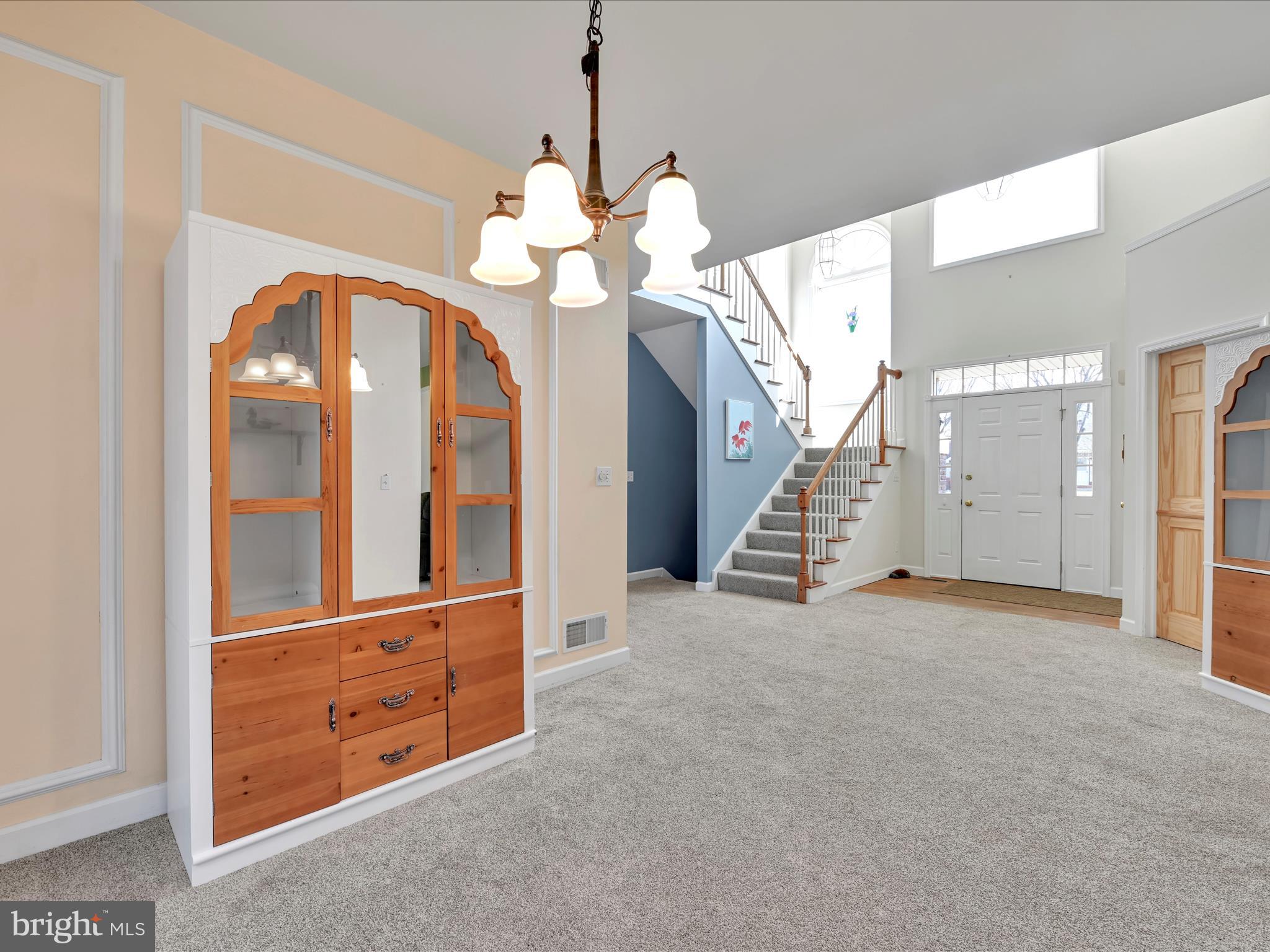 CREEKSIDE - Residential