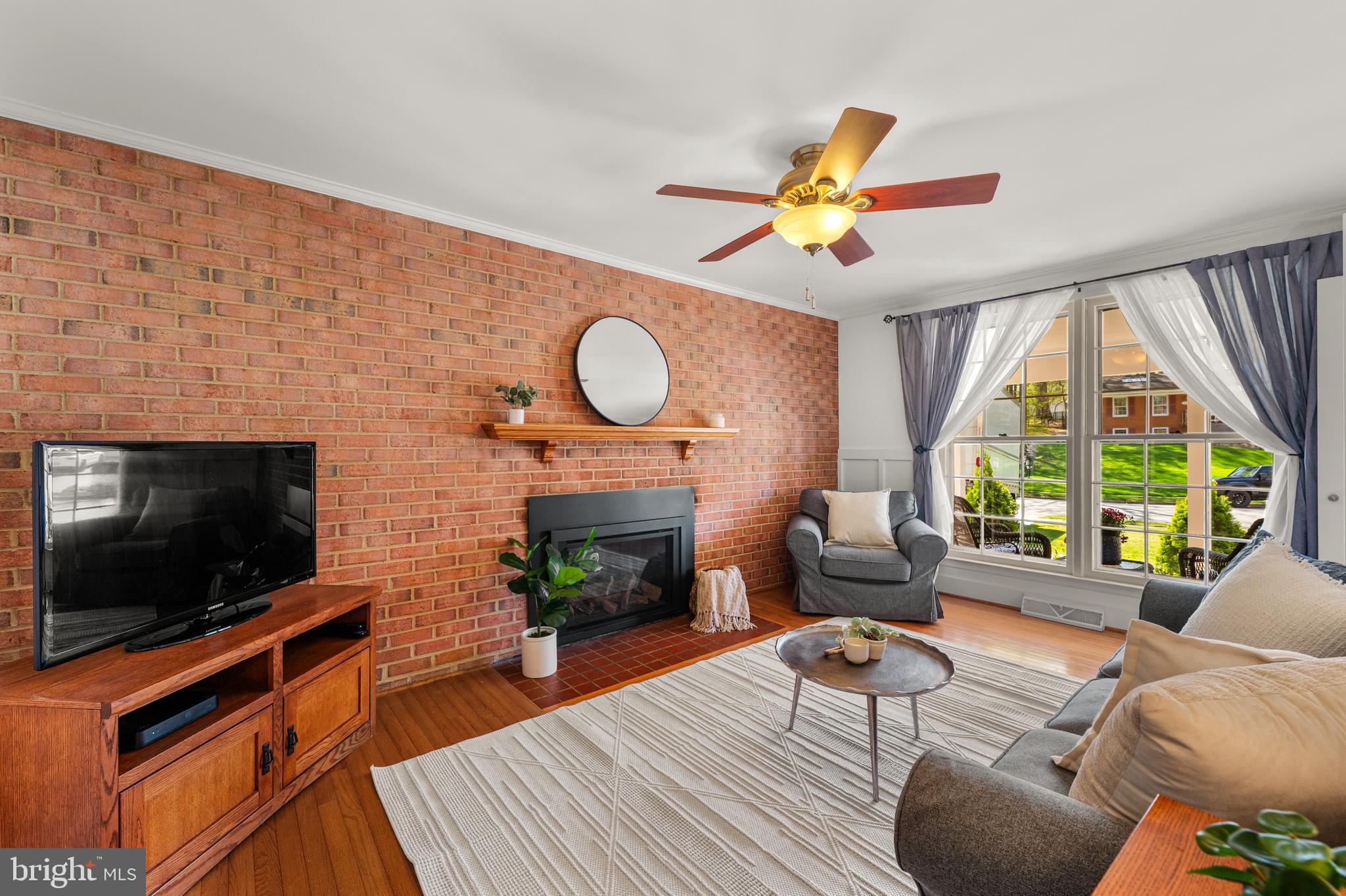 WEST SPRINGFIELD - Residential