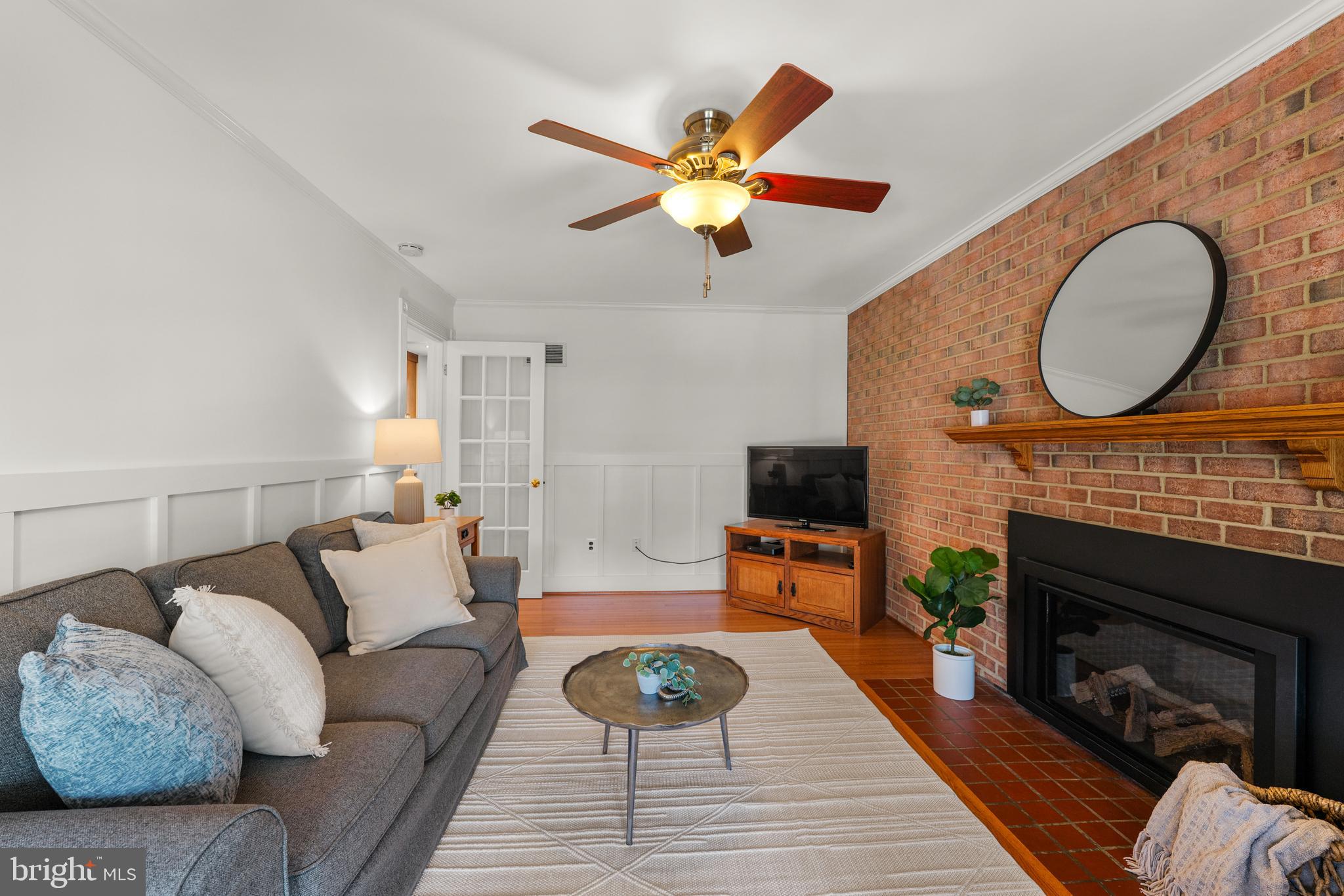 WEST SPRINGFIELD - Residential