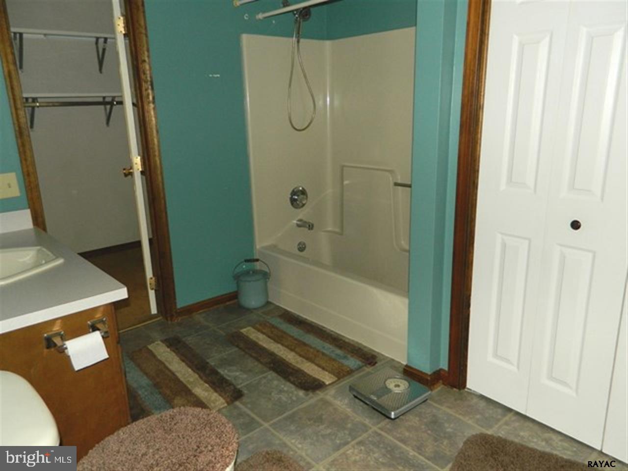 BROGUE - Residential