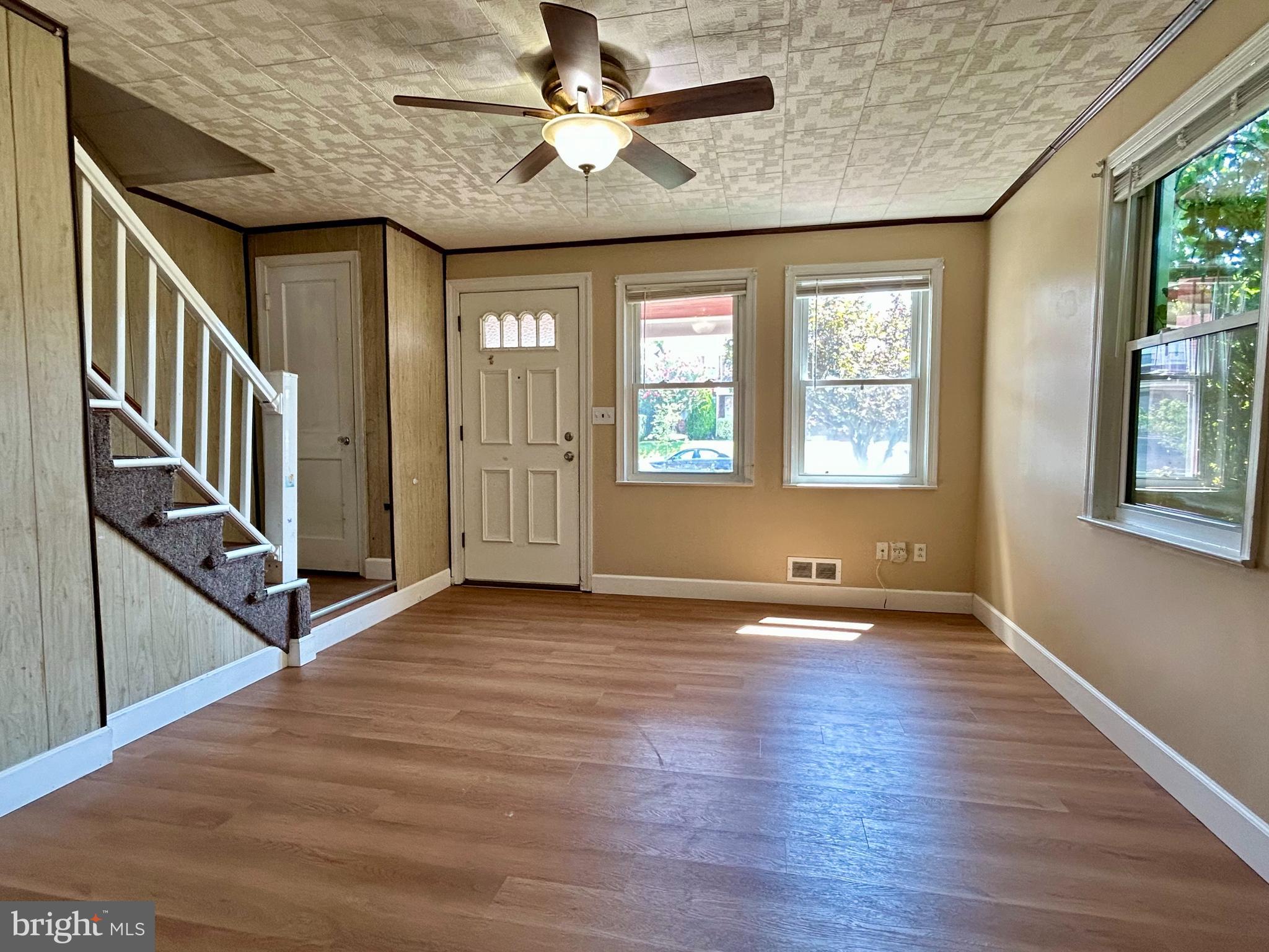 EASTWOOD - Residential