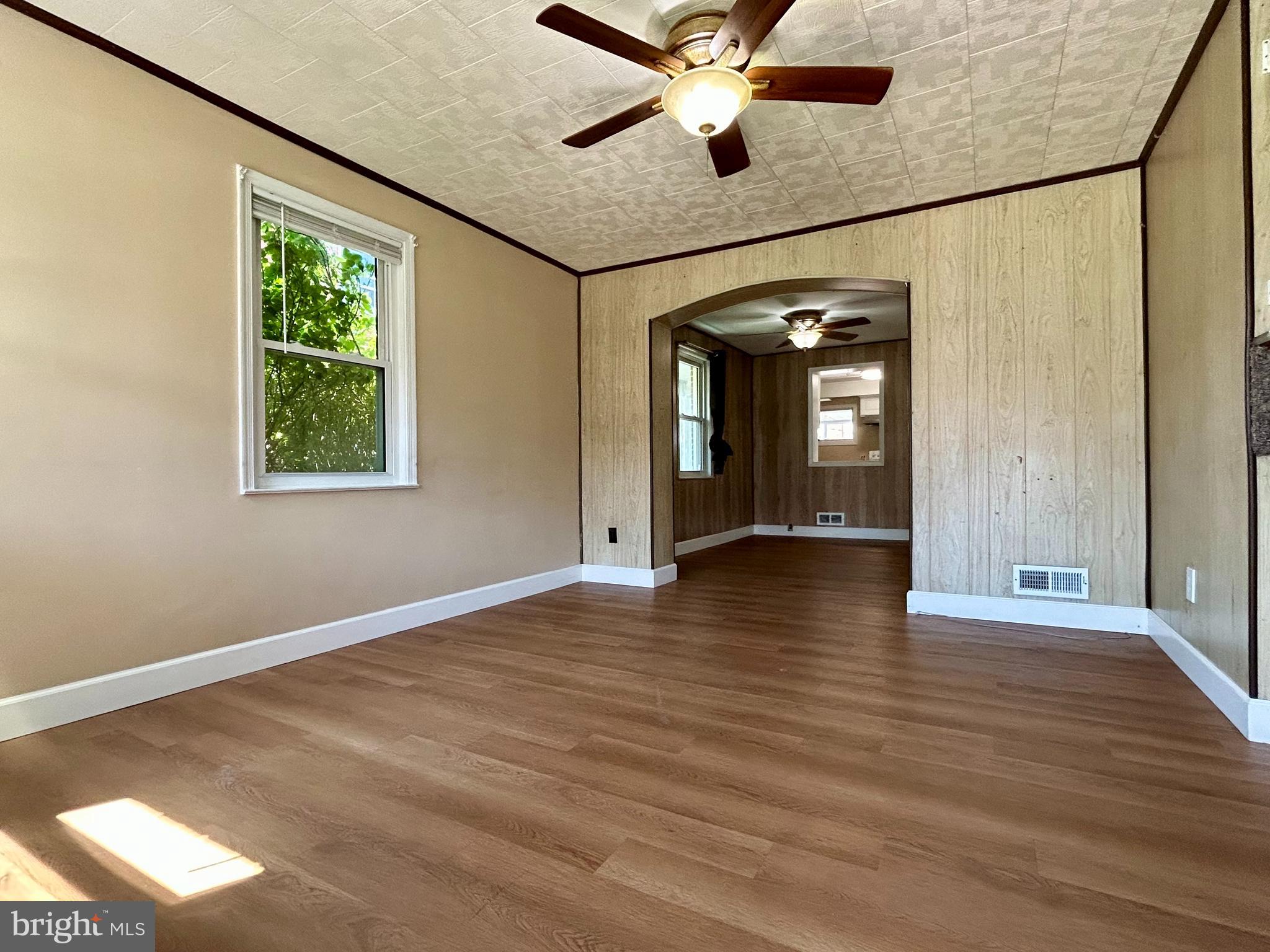 EASTWOOD - Residential