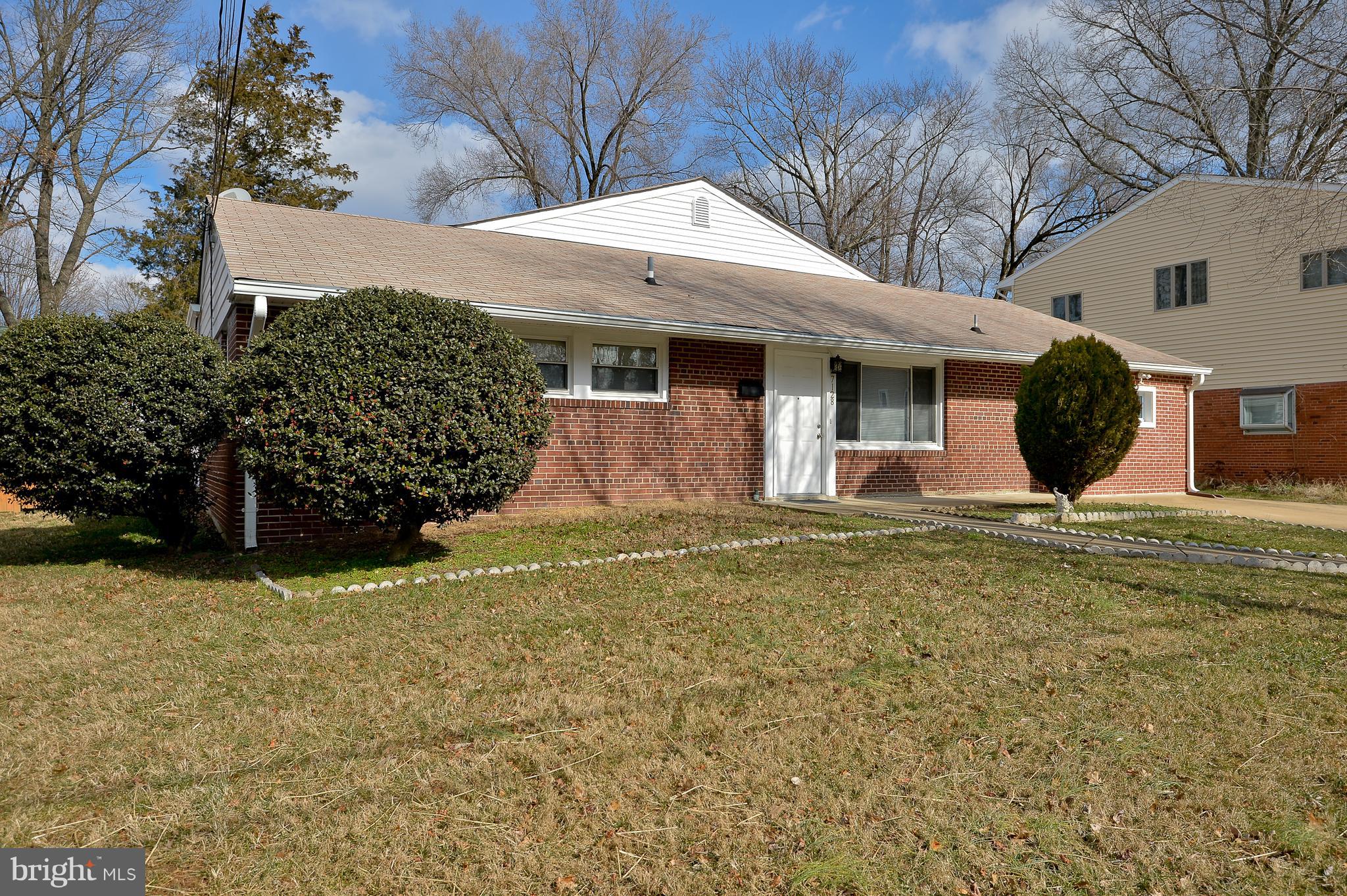 CRESTWOOD MANOR - Residential