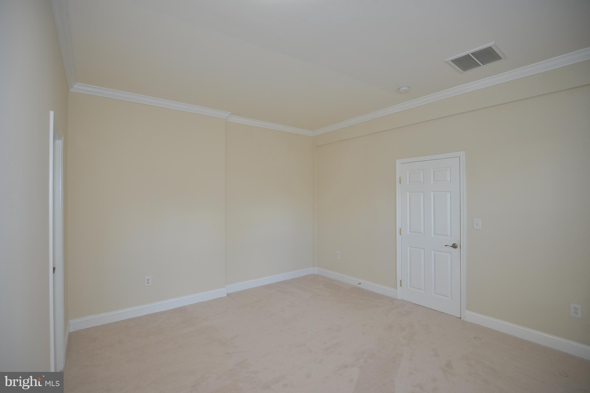 CRESTWOOD MANOR - Residential