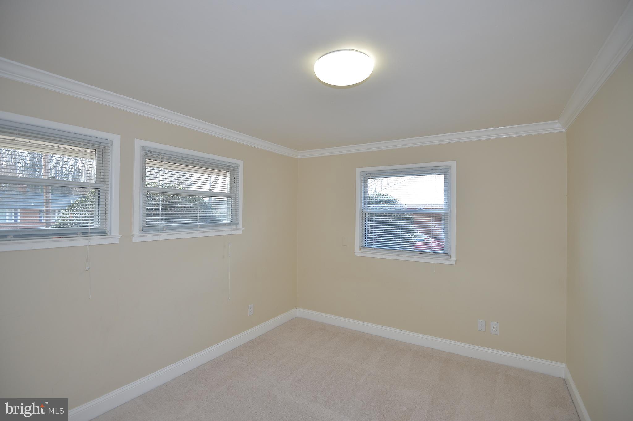 CRESTWOOD MANOR - Residential