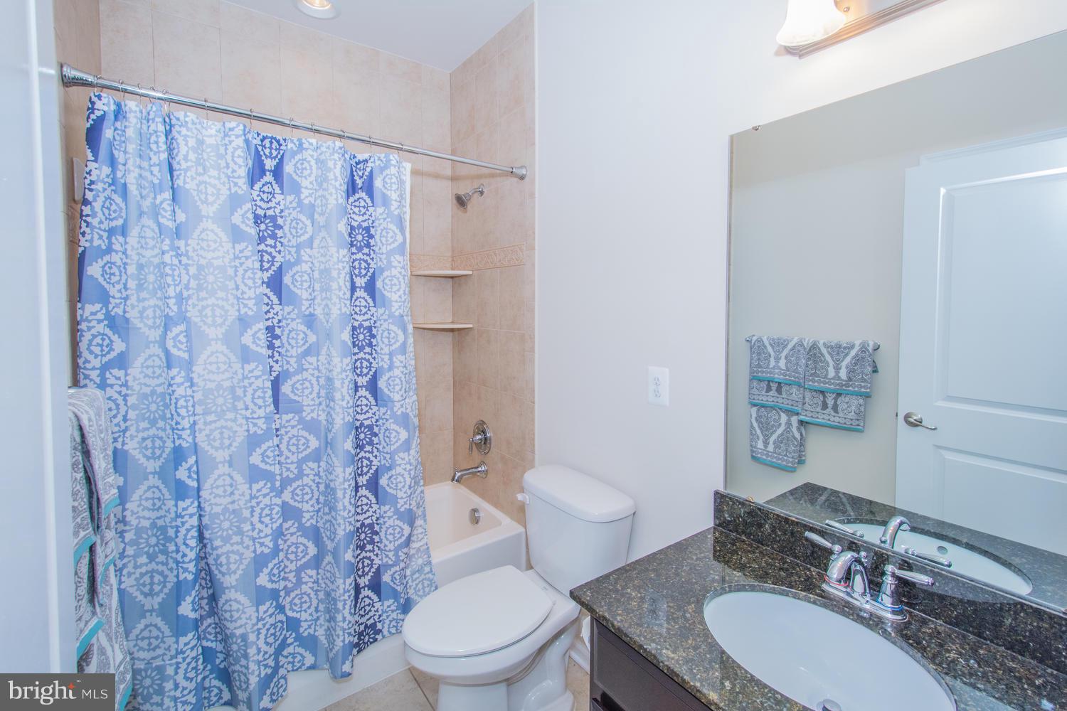 HOWARD SQUARE - Residential