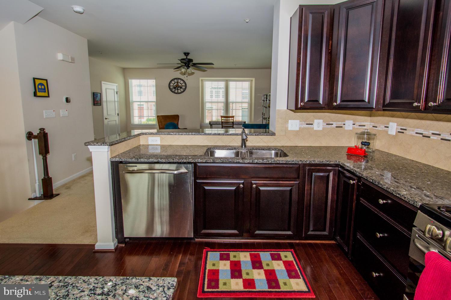 HOWARD SQUARE - Residential